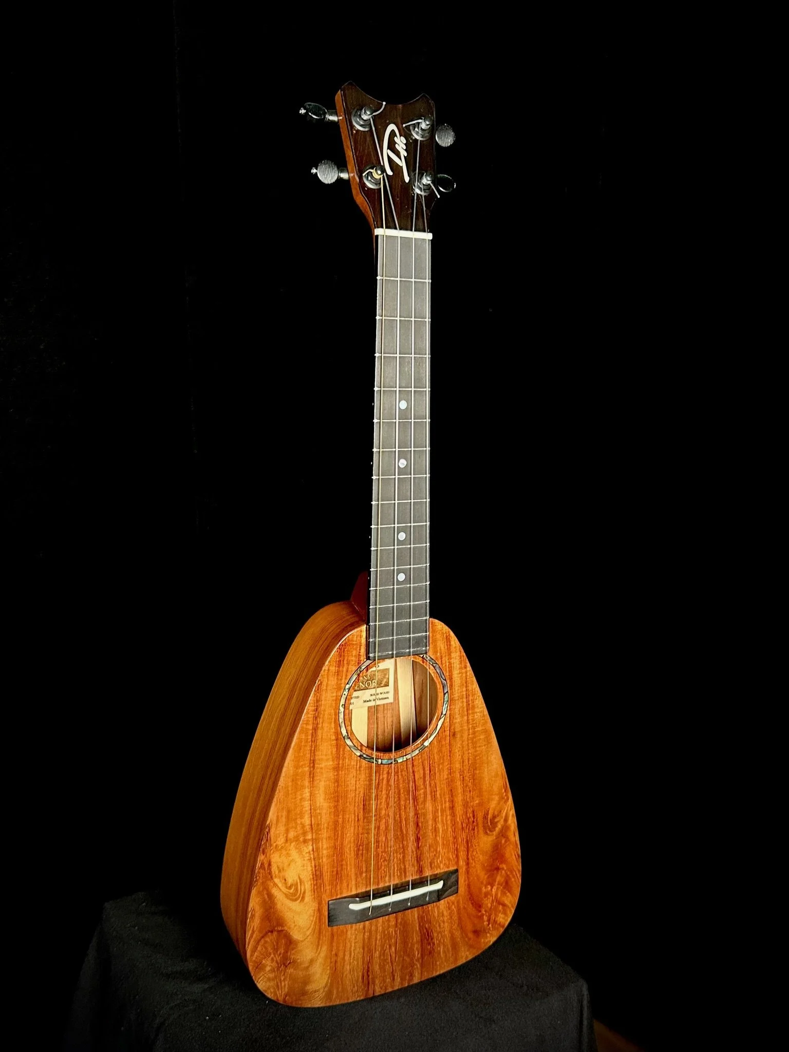 Tiny Tenor Koa 24001 | Romero Creations